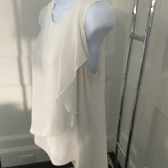 Neiman Marcus White Ruffle Sleeve Top - Picture 4 of 11